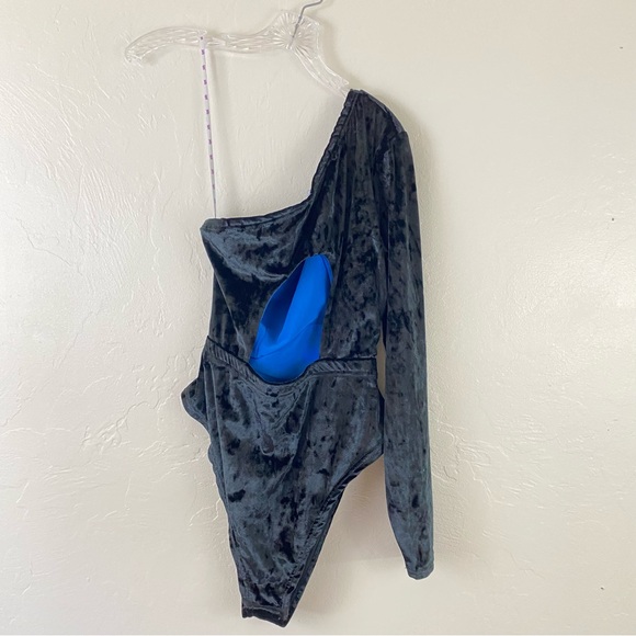 Yitty Size 1X Black Crush Velvet One Shoulder Compression High Neck Bodysuit Top - Picture 4 of 4